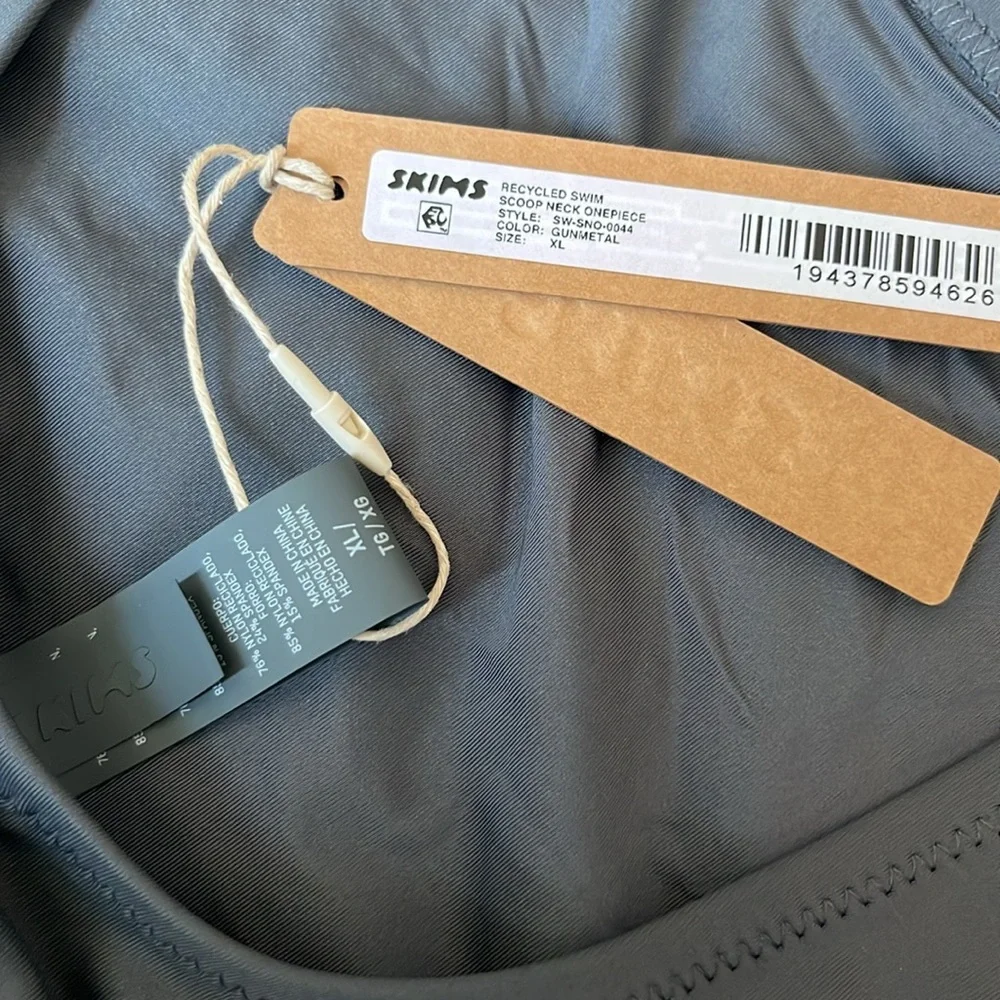 SKIMS one piece swimsuit XL